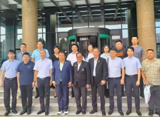 Liangyou Duoduo joins a business mission organized by the Thai Rubber Authority to chart a new blueprint for China-Thailand cooperation.